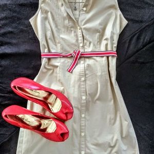 Ann Taylor Loft Tan Tan Dress w/ Belt Size 4